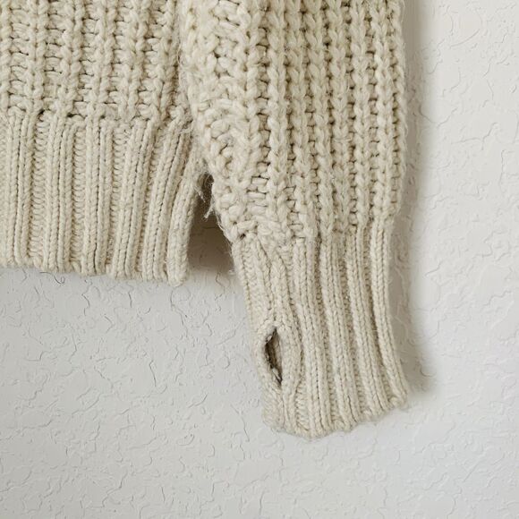 Aerie Offline Sweater Women M Cream Oversize Chunky Knit Thumb Holes Cozy Preppy - Picture 4 of 13